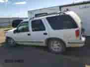 1998 Chevrolet Blazer LT z VIN 1GNDT13W9W2139126, wystawiony jako Copart lot #77614904 z przebiegiem Nie podano mil oraz Czysty tytuł • Clean title. Historia ofert i sprzedaży dostępna na DreamBid. Obrazek 2.