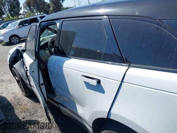 ✅ 2022 Land Rover Range Rover Velar R-Dynamic S • VIN: SALYT2EX2NA343415 • Lot: 41740556. Listed on IAAI with 22,626 mi. Free auction sales archive from the USA and detailed vehicle history report at DreamBid. Image 14.