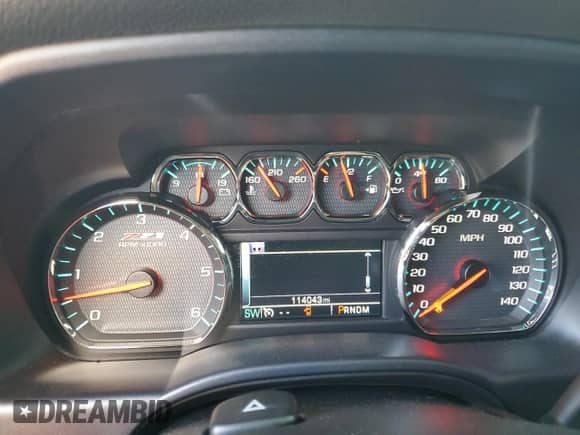 2015 Chevrolet Silverado 1500 LT with VIN 3GCUKREC8FG498892, listed as a Copart auction lot 70448715 with 114,043 mi miles and Salvage title. Bid and sale history available at DreamBid. Image 9.