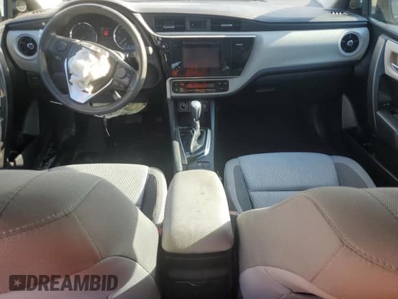 ✅ 2017 Toyota Corolla LE • VIN: 5YFBURHE2HP735839 • Лот: 85575975. Опубликован ранее на Copart с пробегом 85 949 миль. Бесплатный доступ к архиву аукционных продаж из США и подробный отчёт об истории автомобиля на DreamBid. Изображение 8.