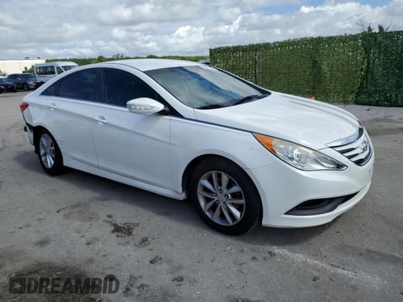 ✅ 2014 Hyundai Sonata GLS • VIN: 5NPEB4AC5EH913931 • Lot: 58770124. Listed on Copart with 153,483 mi. Free auction sales archive from the USA and detailed vehicle history report at DreamBid. Image 4.