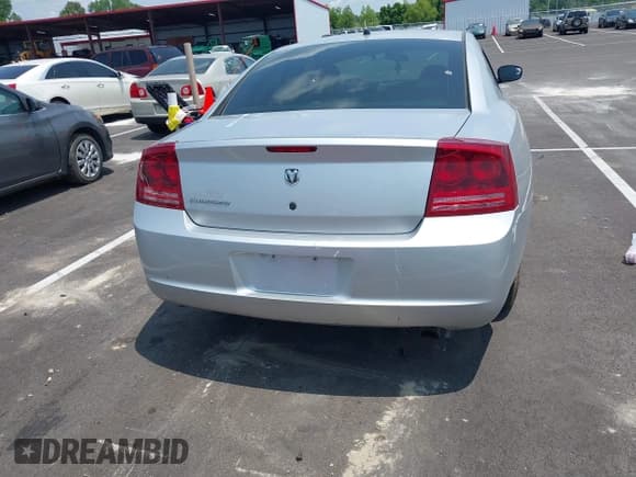 ✅ 2008 Dodge Charger • VIN: 2B3KA43G38H183621 • Lot: 42370085. Wystawiony na IAAI z przebiegiem 116 538 mil. Bezpłatny archiwum sprzedaży aukcyjnych z USA i szczegółowy raport historii pojazdu na DreamBid. Zdjęcie 16.