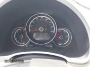 ✅ 2014 Volkswagen Beetle 2.0L TDI w/Sun/Sound/Nav • VIN: 3VWJL7AT1EM621584 • Лот: 42340715. Опубликован ранее на IAAI с пробегом 92 443 миль. Бесплатный доступ к архиву аукционных продаж из США и подробный отчёт об истории автомобиля на DreamBid. Изображение 7.