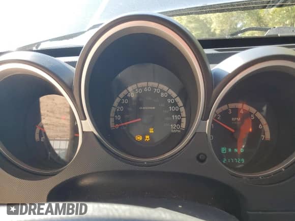 2008 Dodge Nitro R/T с VIN 1D8GT586X8W150381, выставлен на аукционе Copart как лот 75894974 с пробегом 217 729 миль миль и Списание • Salvage title. История ставок и продаж доступна на DreamBid. Изображение 9.