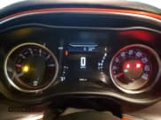 ✅ 2017 Dodge Challenger SXT • VIN: 2C3CDZAG3HH613243 • Lot: 69841592. Wystawiony na Copart z przebiegiem 49 940 mil. Bezpłatny archiwum sprzedaży aukcyjnych z USA i szczegółowy raport historii pojazdu na DreamBid. Zdjęcie 9.