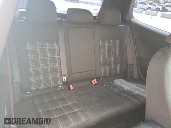 ✅ 2012 Volkswagen Golf GTI w/Sunroof & Navi PZEV • VIN: WVWFD7AJ8CW006046 • Лот: 63922874. Опубликован ранее на Copart с пробегом 139 005 миль. Бесплатный доступ к архиву аукционных продаж из США и подробный отчёт об истории автомобиля на DreamBid. Изображение 10.