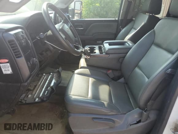 ✅ 2019 Chevrolet Silverado 2500HD Work Truck • VIN: 2GC2CREG1K1188173 • Lot: 62348815. Listed on Copart with 205,306 mi. Free auction sales archive from the USA and detailed vehicle history report at DreamBid. Image 7.