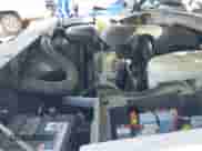 2004 Chevrolet Silverado 1500 Work Truck z VIN 1GCEC14V74Z281238, wystawiony jako IAAI lot #42537318 z przebiegiem 119 429 mil mil oraz . Historia ofert i sprzedaży dostępna na DreamBid. Obrazek 19.