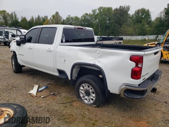 ✅ 2024 Chevrolet Silverado 2500HD LT • VIN: 1GC4YNEY7RF101276 • Lot: 82091005. Wystawiony na Copart z przebiegiem 45 100 mil. Bezpłatny archiwum sprzedaży aukcyjnych z USA i szczegółowy raport historii pojazdu na DreamBid. Zdjęcie 2.