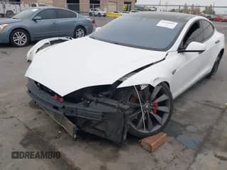 ✅ 2014 Tesla Model S P85D • VIN: 5YJSA1H20EFP63579 • Lot: 43559061. Wystawiony na IAAI z przebiegiem 131 699 mil. Bezpłatny archiwum sprzedaży aukcyjnych z USA i szczegółowy raport historii pojazdu na DreamBid. Zdjęcie 6.