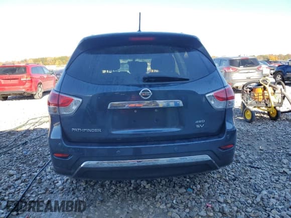 ✅ 2015 Nissan Pathfinder Platinum • VIN: 5N1AR2MM9FC719950 • Lot: 86843545. Listed on Copart with 122,197 mi. Free auction sales archive from the USA and detailed vehicle history report at DreamBid. Image 6.