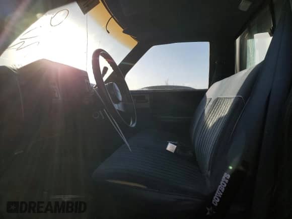 1991 Chevrolet S-10 с VIN 1GCCS14E2M8171195, выставлен на аукционе Copart как лот 47487625 с пробегом 16 184 миль миль и Списание • Salvage title. История ставок и продаж доступна на DreamBid. Изображение 7.