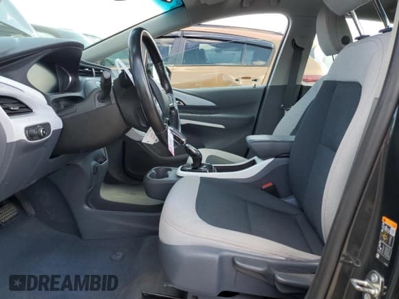 ✅ 2020 Chevrolet Bolt EV LT • VIN: 1G1FY6S06L4135816 • Lot: 56096774. Wystawiony na Copart z przebiegiem 43 334 mil. Bezpłatny archiwum sprzedaży aukcyjnych z USA i szczegółowy raport historii pojazdu na DreamBid. Zdjęcie 7.