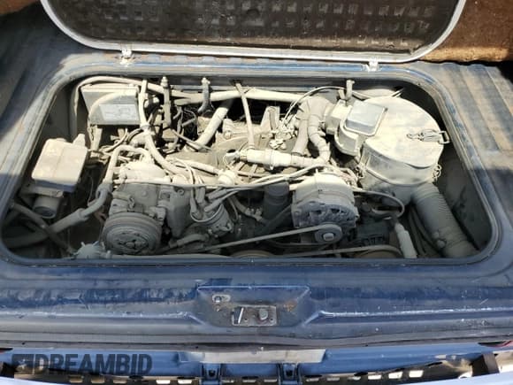 ✅ 1987 Volkswagen Vanagon • VIN: WV2YB0250HH093218 • Lot: 62378505. Wystawiony na Copart z przebiegiem 138 496 mil. Bezpłatny archiwum sprzedaży aukcyjnych z USA i szczegółowy raport historii pojazdu na DreamBid. Zdjęcie 12.