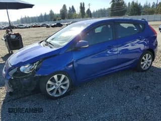 ✅ 2013 Hyundai Accent SE • VIN: KMHCU5AE3DU129482 • Lot: 84711805. Wystawiony na Copart z przebiegiem 136 156 mil. Bezpłatny archiwum sprzedaży aukcyjnych z USA i szczegółowy raport historii pojazdu na DreamBid. Zdjęcie 1.