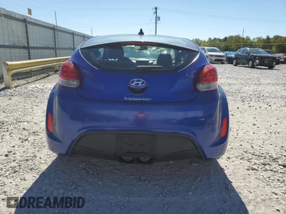 ✅ 2012 Hyundai Veloster w/Red Int • VIN: KMHTC6AD9CU039848 • Lot: 74922324. Listed on Copart with 125,887 mi. Free auction sales archive from the USA and detailed vehicle history report at DreamBid. Image 6.