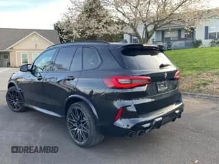 ✅ 2021 BMW X5 M • VIN: 5YMJU0C08M9E55307 • Lot: 45422103. Wystawiony na Copart z przebiegiem 36 583 mil. Bezpłatny archiwum sprzedaży aukcyjnych z USA i szczegółowy raport historii pojazdu na DreamBid. Zdjęcie 3.