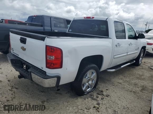 ✅ 2011 Chevrolet Silverado 1500 LT • VIN: 3GCPCSE07BG310493 • Lot: 74808394. Listed on Copart with 135,666 mi. Free auction sales archive from the USA and detailed vehicle history report at DreamBid. Image 3.