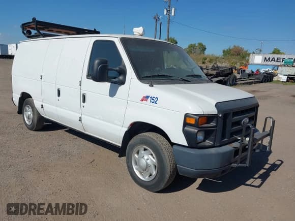 ✅ 2014 Ford Econoline Cargo Commercial • VIN: 1FTNE1EL7EDA59384 • Lot: 43391909. Wystawiony na IAAI z przebiegiem 306 342 mil. Bezpłatny archiwum sprzedaży aukcyjnych z USA i szczegółowy raport historii pojazdu na DreamBid. Zdjęcie 1.