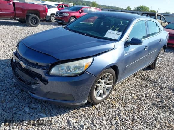 2015 Chevrolet Malibu LT with VIN 1G11C5SL0FF284812, listed as a IAAI auction lot 43288320 with 202,761 mi miles and . Bid and sale history available at DreamBid. Image 2.
