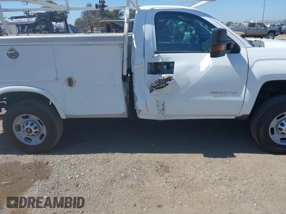 ✅ 2018 Chevrolet Silverado 2500HD Work Truck • VIN: 1GB0CUEG0JZ346667 • Lot: 42714065. Listed on IAAI with 155,761 mi. Free auction sales archive from the USA and detailed vehicle history report at DreamBid. Image 6.