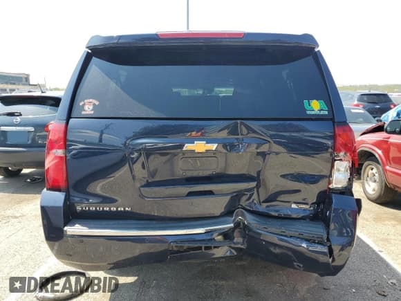 ✅ 2017 Chevrolet Suburban Premier • VIN: 1GNSKJKC7HR169222 • Lot: 49740933. Wystawiony na Copart z przebiegiem 117 295 mil. Bezpłatny archiwum sprzedaży aukcyjnych z USA i szczegółowy raport historii pojazdu na DreamBid. Zdjęcie 6.