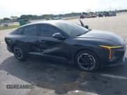 ✅ 2025 Kia K4 EX • VIN: 3KPFU4DE9SE110969 • Lot: 43622808. Wystawiony na IAAI z przebiegiem 4 397 mil. Bezpłatny archiwum sprzedaży aukcyjnych z USA i szczegółowy raport historii pojazdu na DreamBid. Zdjęcie 6.