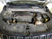 ✅ 2018 Jeep Compass Altitude • VIN: 3C4NJCBB3JT235497 • Lot: 43447415. Wystawiony na Copart z przebiegiem 80 107 mil. Bezpłatny archiwum sprzedaży aukcyjnych z USA i szczegółowy raport historii pojazdu na DreamBid. Zdjęcie 12.