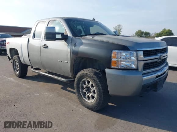 ✅ 2008 Chevrolet Silverado 2500HD Work Truck • VIN: 1GCHK29K28E120507 • Лот: 43739119. Опубликован ранее на IAAI с пробегом 244 639 миль. Бесплатный доступ к архиву аукционных продаж из США и подробный отчёт об истории автомобиля на DreamBid. Изображение 1.
