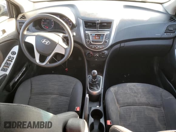 ✅ 2017 Hyundai Accent SE • VIN: KMHCT5AEXHU355446 • Лот: 79908054. Опубликован ранее на Copart с пробегом 43 742 миль. Бесплатный доступ к архиву аукционных продаж из США и подробный отчёт об истории автомобиля на DreamBid. Изображение 8.