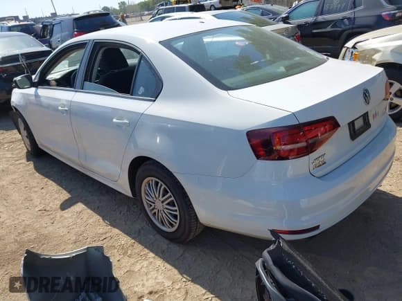 ✅ 2016 Volkswagen Jetta S • VIN: 3VW267AJ9GM415247 • Lot: 43212901. Wystawiony na IAAI z przebiegiem Nie podano. Bezpłatny archiwum sprzedaży aukcyjnych z USA i szczegółowy raport historii pojazdu na DreamBid. Zdjęcie 3.