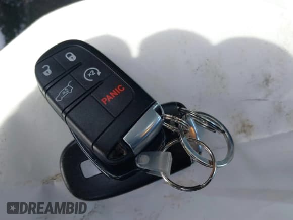 ✅ 2018 Jeep Grand Cherokee Limited • VIN: 1C4RJFBG5JC181002 • Лот: 41343630. Опубликован ранее на IAAI с пробегом 81 383 миль. Бесплатный доступ к архиву аукционных продаж из США и подробный отчёт об истории автомобиля на DreamBid. Изображение 11.