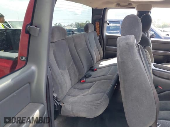 ✅ 2004 Chevrolet Silverado 1500 LS • VIN: 2GCEC19T441405336 • Лот: 43138276. Опубликован ранее на IAAI с пробегом 177 138 миль. Бесплатный доступ к архиву аукционных продаж из США и подробный отчёт об истории автомобиля на DreamBid. Изображение 8.