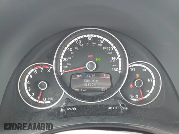 ✅ 2015 Volkswagen Beetle Fleet Edition • VIN: 3VWF17AT8FM656779 • Lot: 60291145. Listed on Copart with 42,850 mi. Free auction sales archive from the USA and detailed vehicle history report at DreamBid. Image 9.