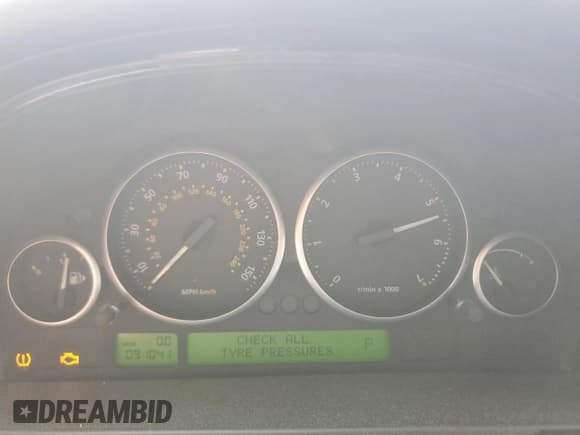 ✅ 2009 Land Rover Range Rover HSE • VIN: SALMF15499A294855 • Lot: 81430145. Wystawiony na Copart z przebiegiem 91 041 mil. Bezpłatny archiwum sprzedaży aukcyjnych z USA i szczegółowy raport historii pojazdu na DreamBid. Zdjęcie 9.