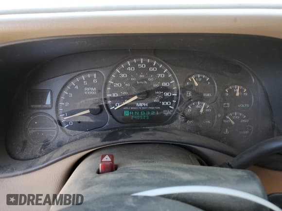 ✅ 2002 Chevrolet Suburban LT • VIN: 3GNFK16T82G306378 • Лот: 55460435. Опубликован ранее на Copart с пробегом 240 529 миль. Бесплатный доступ к архиву аукционных продаж из США и подробный отчёт об истории автомобиля на DreamBid. Изображение 9.