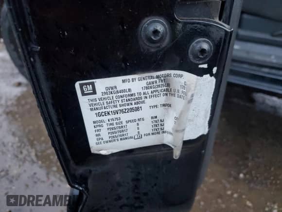 2006 Chevrolet Silverado 1500 LS z VIN 1GCEK19V76Z205081, wystawiony jako Copart lot #81746094 z przebiegiem 112 969 mil mil oraz Czysty tytuł • Clean title. Historia ofert i sprzedaży dostępna na DreamBid. Obrazek 12.