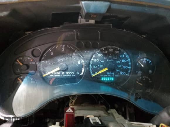 2000 Chevrolet Blazer LT with VIN 1GNDT13W8Y2260247, listed as a Copart auction lot 61902915 with 280,378 mi miles and Salvage title. Bid and sale history available at DreamBid. Image 9.