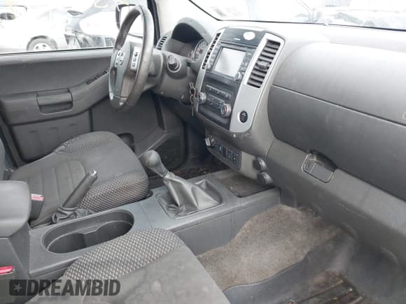 ✅ 2015 Nissan Xterra Pro-4X • VIN: 5N1AN0NW2FN652435 • Lot: 43813574. Wystawiony na IAAI z przebiegiem 223 255 mil. Bezpłatny archiwum sprzedaży aukcyjnych z USA i szczegółowy raport historii pojazdu na DreamBid. Zdjęcie 5.