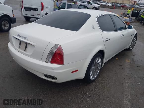 ✅ 2008 Maserati Quattroporte • VIN: ZAMFE39A780033643 • Lot: 41794074. Wystawiony na IAAI z przebiegiem 95 870 mil. Bezpłatny archiwum sprzedaży aukcyjnych z USA i szczegółowy raport historii pojazdu na DreamBid. Zdjęcie 4.