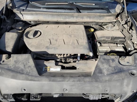 ✅ 2014 Jeep Cherokee Trailhawk • VIN: 1C4PJMBS1EW196729 • Lot: 92350185. Wystawiony na Copart z przebiegiem 135 413 mil. Bezpłatny archiwum sprzedaży aukcyjnych z USA i szczegółowy raport historii pojazdu na DreamBid. Zdjęcie 12.