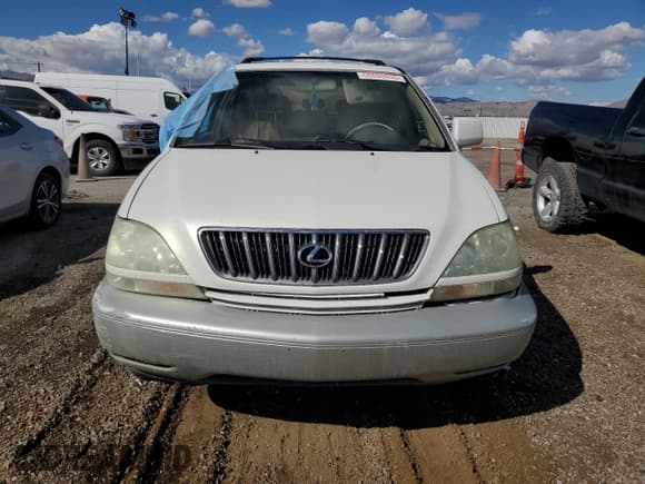 ✅ 2003 Lexus RX 300 • VIN: JTJGF10U430162155 • Лот: 68600455. Опубликован ранее на Copart с пробегом Не указан. Бесплатный доступ к архиву аукционных продаж из США и подробный отчёт об истории автомобиля на DreamBid. Изображение 5.