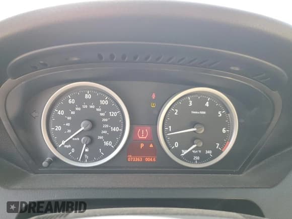 ✅ 2006 BMW 6 Series 650Ci • VIN: WBAEK13446CN79163 • Lot: 61872915. Wystawiony na Copart z przebiegiem 73 363 mil. Bezpłatny archiwum sprzedaży aukcyjnych z USA i szczegółowy raport historii pojazdu na DreamBid. Zdjęcie 9.