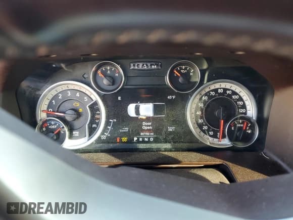 ✅ 2015 Ram 2500 Laramie • VIN: 3C6UR5FLXFG614653 • Lot: 89804655. Listed on Copart with 207,152 mi. Free auction sales archive from the USA and detailed vehicle history report at DreamBid. Image 9.