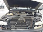 ✅ 2005 Chevrolet Suburban Z71 • VIN: 3GNFK16Z85G175820 • Lot: 43075693. Wystawiony na IAAI z przebiegiem 264 040 mil. Bezpłatny archiwum sprzedaży aukcyjnych z USA i szczegółowy raport historii pojazdu na DreamBid. Zdjęcie 10.