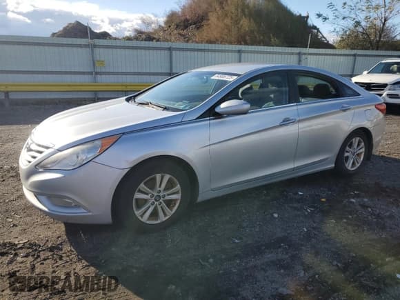 ✅ 2013 Hyundai Sonata GLS • VIN: 5NPEB4AC8DH696325 • Лот: 84906725. Опубликован ранее на Copart с пробегом 123 197 миль. Бесплатный доступ к архиву аукционных продаж из США и подробный отчёт об истории автомобиля на DreamBid. Изображение 1.