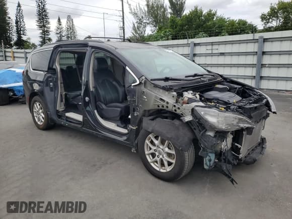 ✅ 2021 Chrysler Voyager LXi • VIN: 2C4RC1DG2MR533412 • Lot: 91730705. Wystawiony na Copart z przebiegiem 195 271 mil. Bezpłatny archiwum sprzedaży aukcyjnych z USA i szczegółowy raport historii pojazdu na DreamBid. Zdjęcie 4.