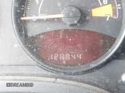 ✅ 2017 Jeep Patriot Latitude • VIN: 1C4NJRFB7HD205626 • Lot: 43027198. Listed on IAAI with 128,844 mi. Free auction sales archive from the USA and detailed vehicle history report at DreamBid. Image 16.