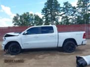 ✅ 2023 Ram 1500 Laramie • VIN: 1C6SRFJTXPN630123 • Lot: 43284885. Wystawiony na IAAI z przebiegiem 42 187 mil. Bezpłatny archiwum sprzedaży aukcyjnych z USA i szczegółowy raport historii pojazdu na DreamBid. Zdjęcie 15.