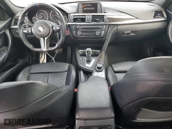 ✅ 2015 BMW 3 Series 335i • VIN: WBA3A9G5XFNS66232 • Lot: 81903855. Wystawiony na Copart z przebiegiem 187 097 mil. Bezpłatny archiwum sprzedaży aukcyjnych z USA i szczegółowy raport historii pojazdu na DreamBid. Zdjęcie 8.